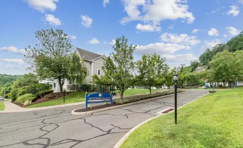 44 Stetson Pl #44, Danbury, CT 06811