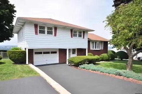273 Purdy Rd, Waterbury, CT 06706