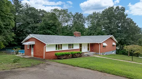 64 Victoria St, Torrington, CT 06790