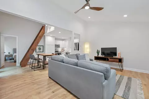 52 Wauwinet Ct #52, Guilford, CT 06437