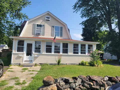 47 Wheeler Ave, Milford, CT 06460