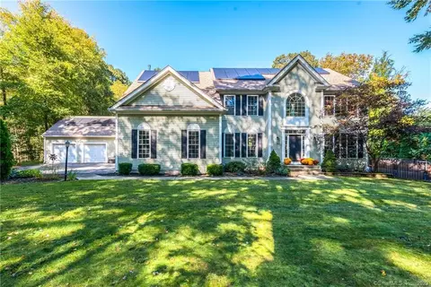70 Burr Rd, Haddam, CT 06441