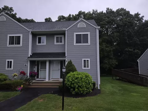 179 Stoneheights Dr #179, Waterford, CT 06385