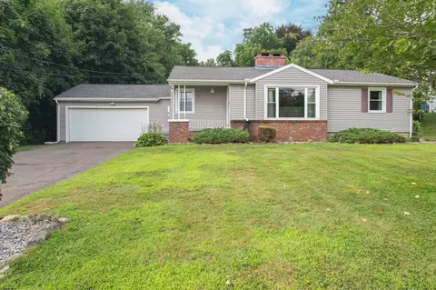 229 Pierpont Rd, Waterbury, CT 06705