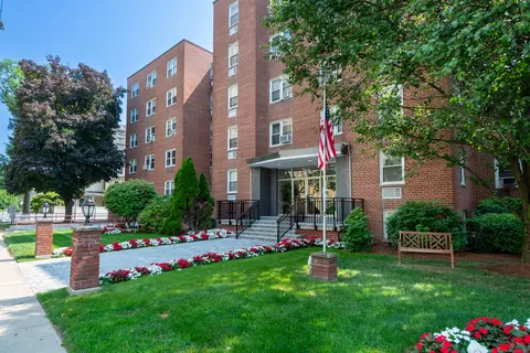 39 Glenbrook Rd #2U, Stamford, CT 06902