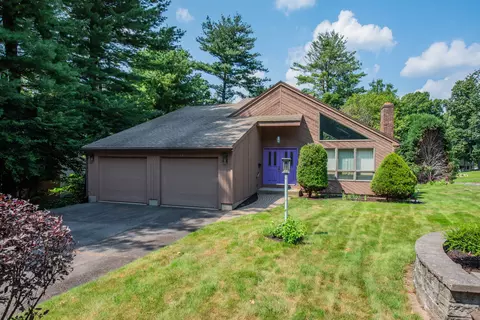 65 Noel Ln, Bristol, CT 06010