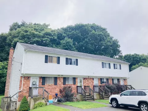 131 Woodland Dr #C, Uncasville, CT 06382