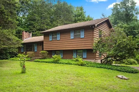 802 Bucks Hill Rd, Southbury, CT 06488