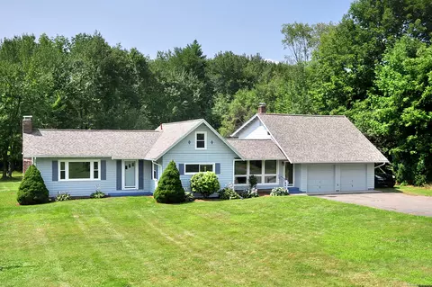 45 Great Pond Rd, Simsbury, CT 06070