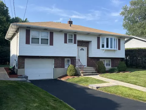 42 Partridge Dr, Waterbury, CT 06708