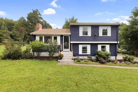 7 Wallop School Rd, Enfield, CT 06082