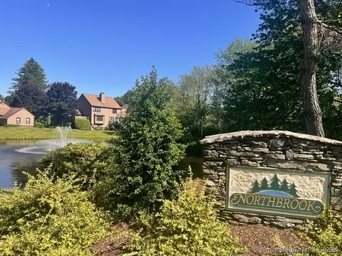 15 Boulder Ridge Rd #15, Monroe, CT 06468