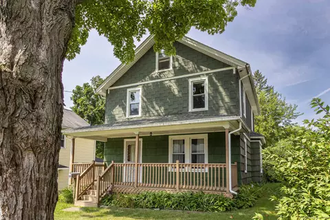 26 Cumberland St, Manchester, CT 06042