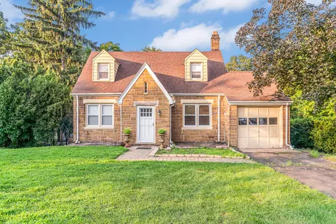 187 Shepard Ave, Hamden, CT 06514