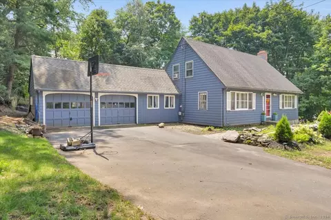 9 Barn Hill Rd, Bloomfield, CT 06002