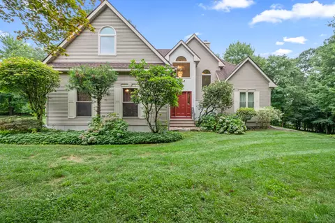 90 Windrush Ln, Hebron, CT 06248