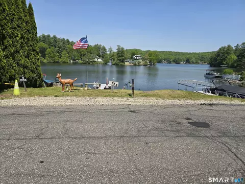 535538 W Wakefield Blvd, Winchester, CT 06098