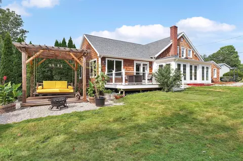 11 Deme Rd, Wallingford, CT 06492