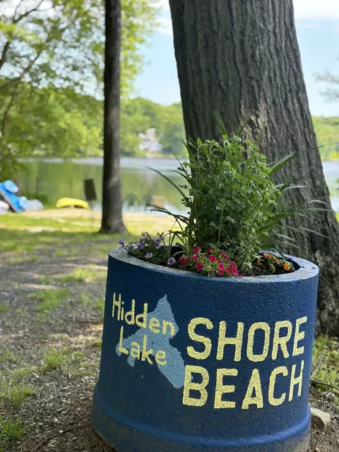 132 Shore Dr, Haddam, CT 06441