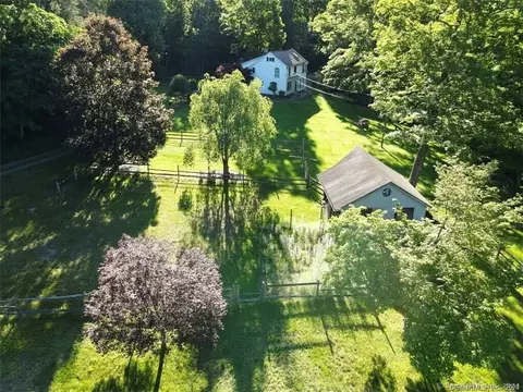 6 Liberty Hl, New Milford, CT 06755