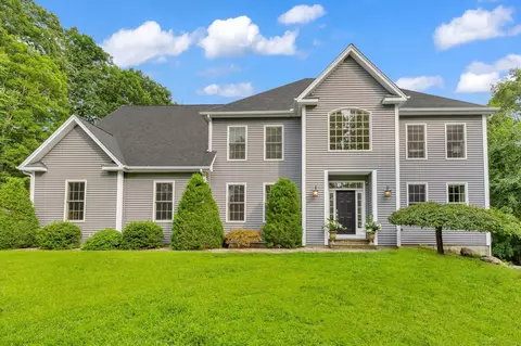 51 Angelas Way, Burlington, CT 06013