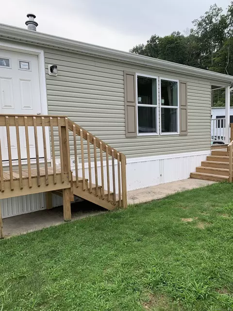 37 Loring Ct #37, Wallingford, CT 06492