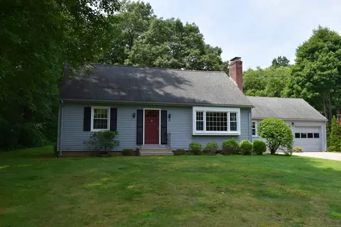 21 Richard St, Avon, CT 06001
