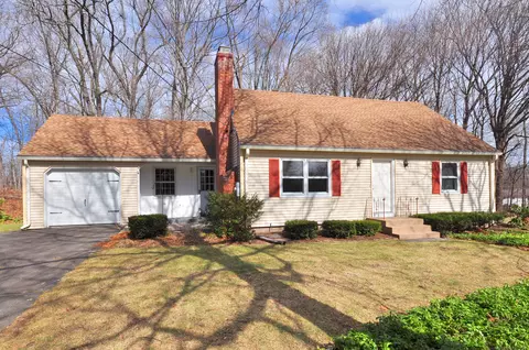 25 Bradford Dr, Windsor, CT 06095