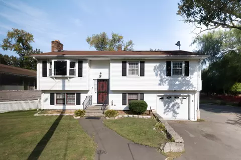 67 Homeside Ave, West Haven, CT 06516