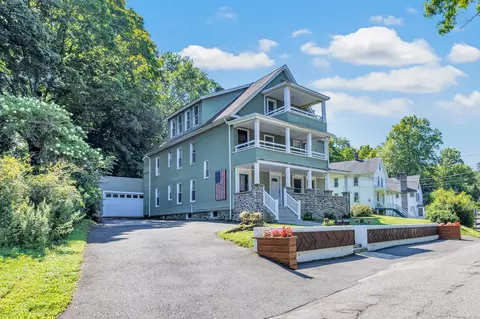 62-66 Walnut St, Seymour, CT 06483