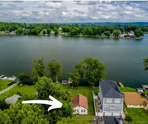 76 Lake Shore Dr, Middlefield, CT 06455