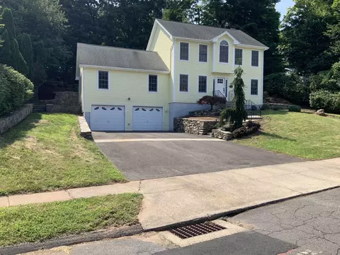 57 Westwood Ln, Middletown, CT 06457