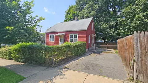 10 Mountain Rd, New Haven, CT 06515