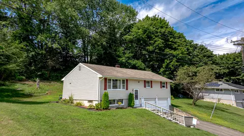 78 Cottage Grove Ln, Waterbury, CT 06706