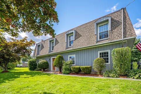 918 Bunker Hill Rd, Watertown, CT 06795