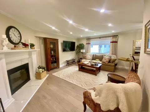 27 Crows Nest Ln #18D, Danbury, CT 06810