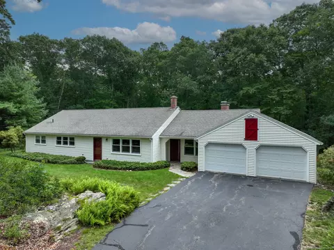 80 Hangman Hill Rd, North Stonington, CT 06359