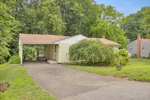162 Arbutus St, East Hartford, CT 06108