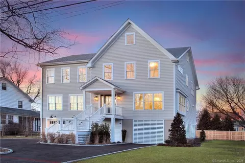 57 Benson Pl, Fairfield, CT 06824