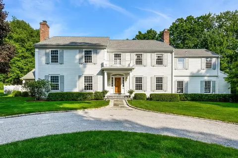 10 Cloudy Ln, Darien, CT 06820
