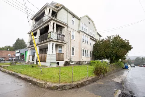 244 Hill St, Waterbury, CT 06704