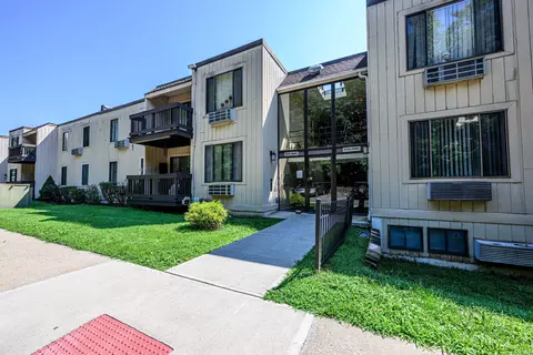 175 Mill Pond Rd #424, Hamden, CT 06514