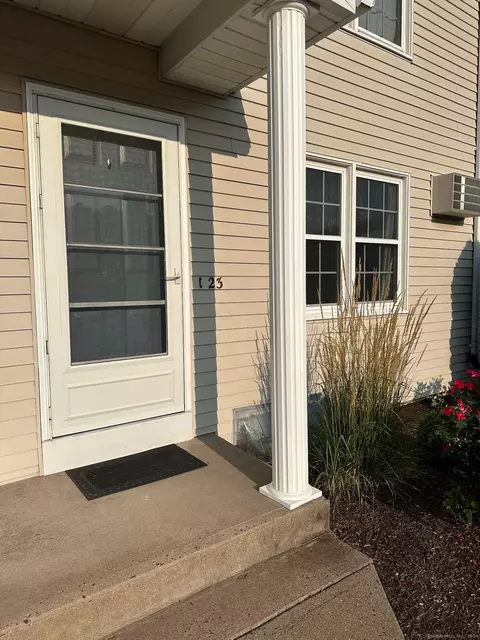 400 N Main St # 23, Manchester, CT 06042