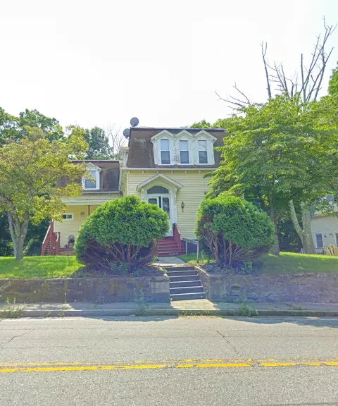 575 E Main St, Norwich, CT 06360