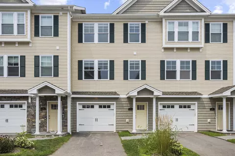 13 Village Xing #13, East Lyme, CT 06357