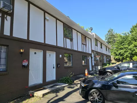 147 Cooke St #6, Waterbury, CT 06710