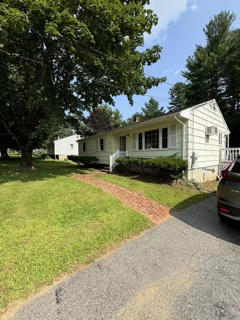 35 David Dr, Colchester, CT 06415