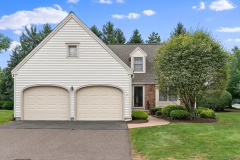 7 Perkins Row #7, Wethersfield, CT 06109