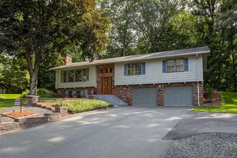 96 Timrod Rd, Manchester, CT 06040