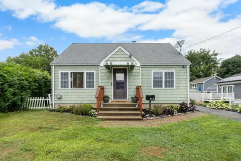 57 Quarry St, Bridgeport, CT 06606